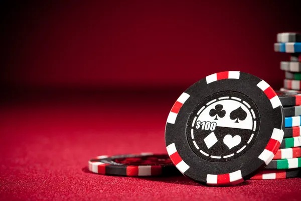 Diamond Empire live blackjack table showing dealer and active players on mobile
